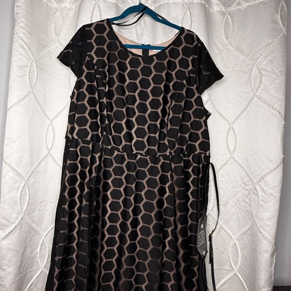 Brand New with Tags - Picture 12 of 12